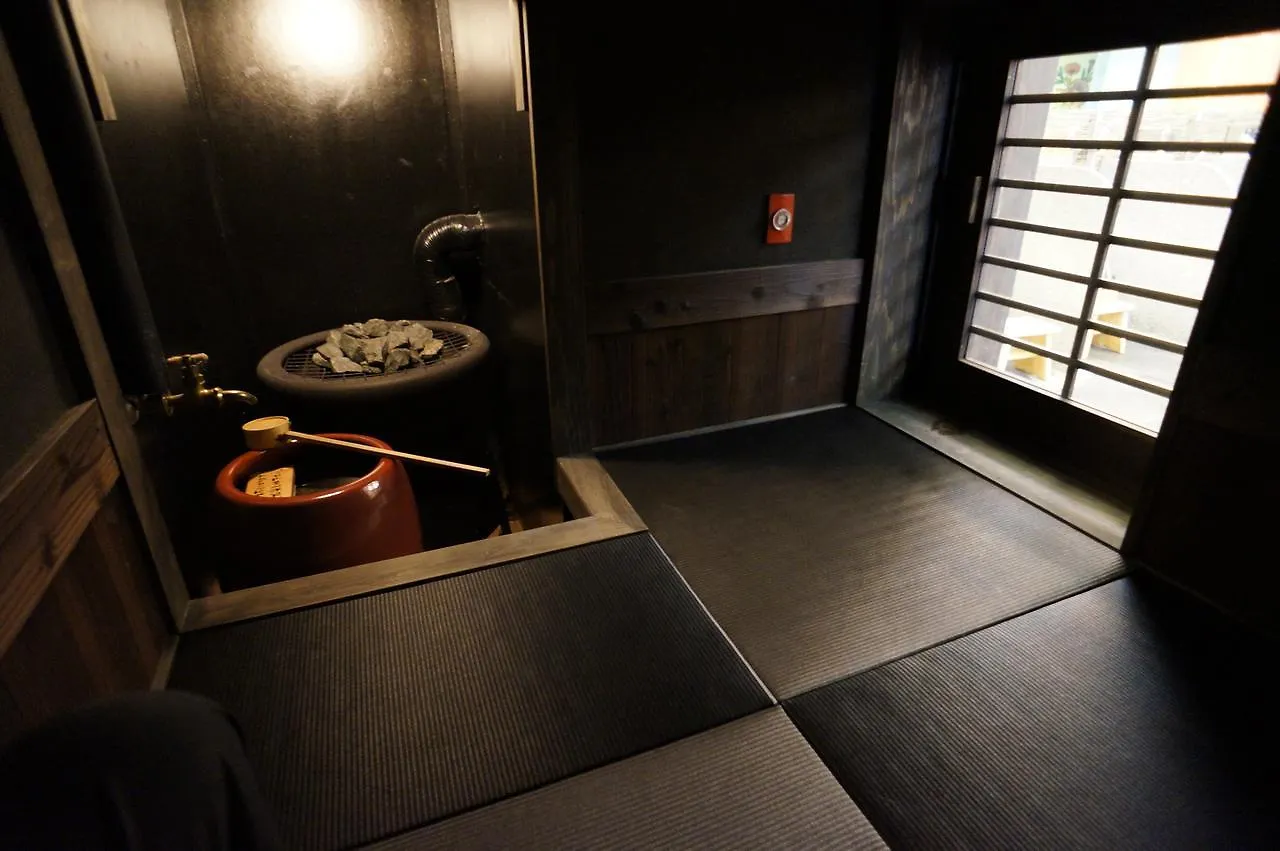 ** Hotel a capsule Wellbe Fukuoka Hotel Fukuoka  Giappone